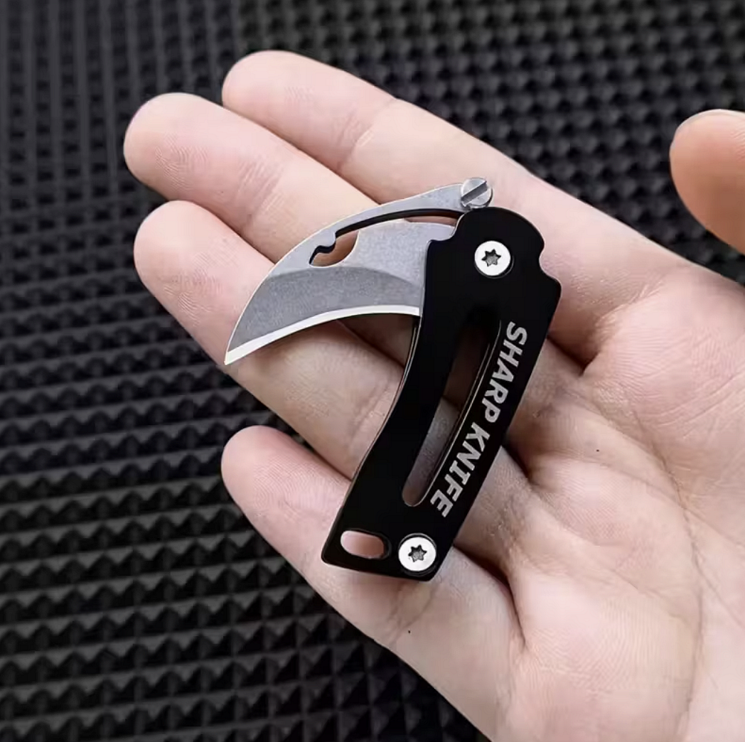 Mini skládací zahnutý nůž na klíče – kompaktní EDC nástroj