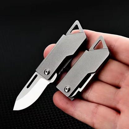 Mini skládací nůž na klíče – kompaktní EDC nástroj